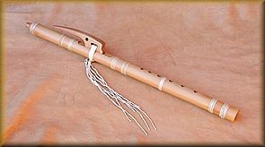 Grand-Father-Style-Flute-0001s.jpg (10737 bytes)