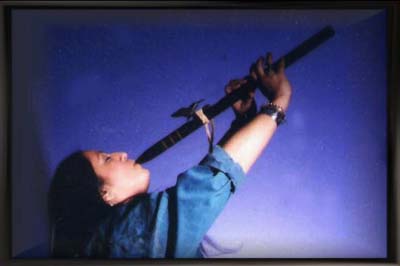 maryplaying.jpg (15970 bytes)